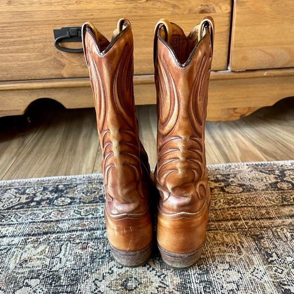 Vintage Leather Embroidered Cowboy Western Boots in Cognac Brown - 6 - Picture 6 of 8
